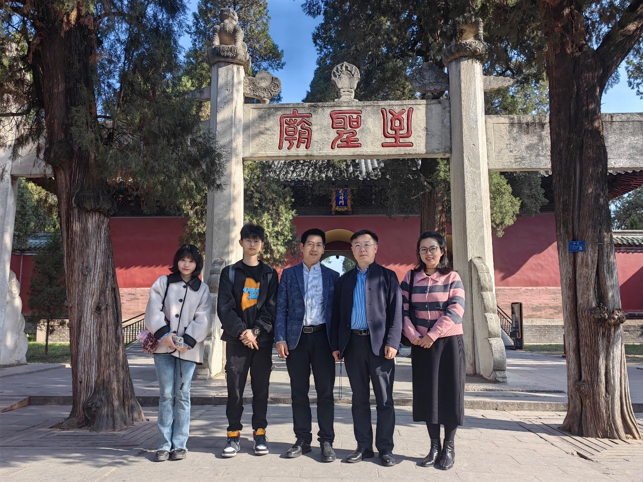【会议回顾】成人小说
师生参加第四届“礼制与礼学工作坊”学术论坛